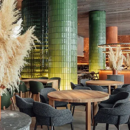 Emily אתר נופש