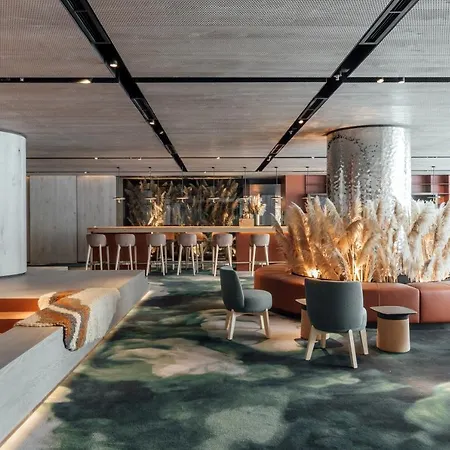 Emily 5* リヴィウ