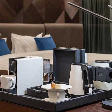 Emily אתר נופש