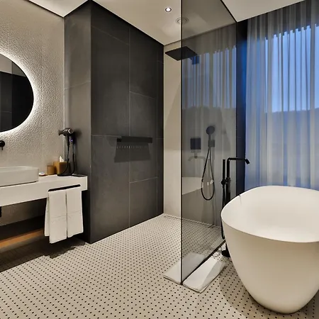 Курортний комплекс Emily 5*