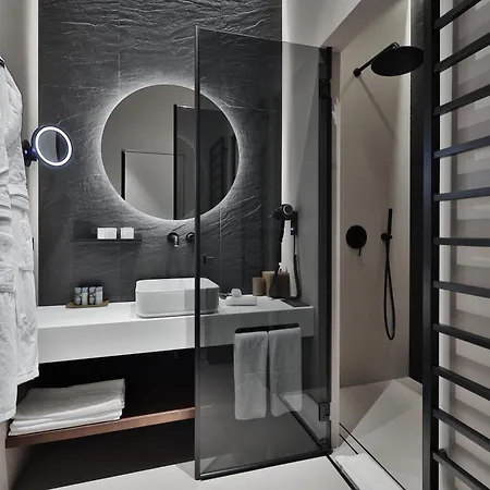 Emily 5* Lviv